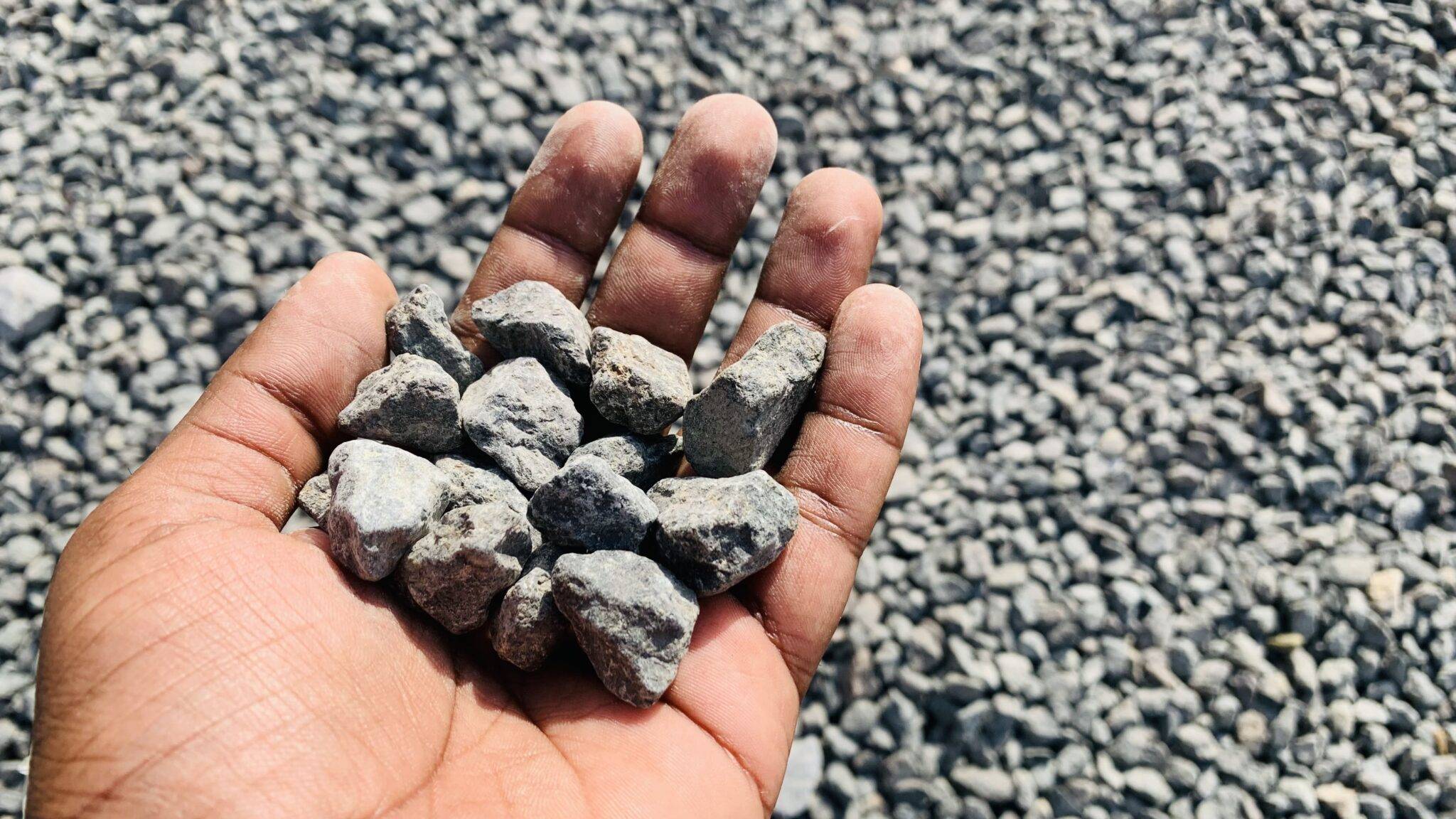 Black sand supplier in Dubai , Al Tasamoh Call us 0522881584